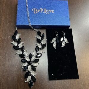 BriLove Womens Wedding Bridal Crystal Marquise-Shape Leaf Flower Necklace‎ Set
